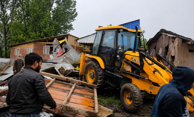Srinagar Police Demolish Illegal Structure Linked to Alleged Drug Network