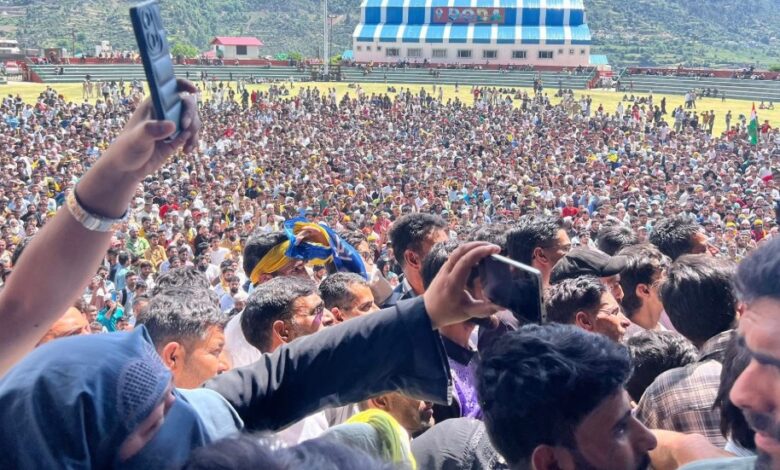Thousands Defy Restrictions to Welcome MLA Mehraj Malik in Home Constituency
