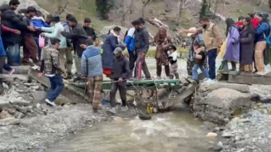 Unsafe Bridge at Thajwas Raises Safety Concerns for Tourists in Sonamarg