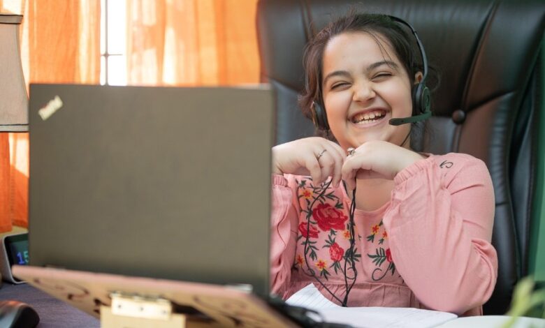 Sakina Itoo Rules Out Immediate Shift to Online Classes in J&K