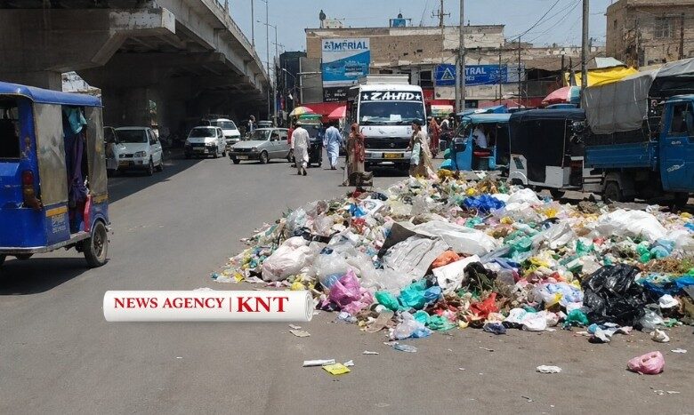 SMC Faces Questions After Waste Unloaded Along Busy Srinagar Road
