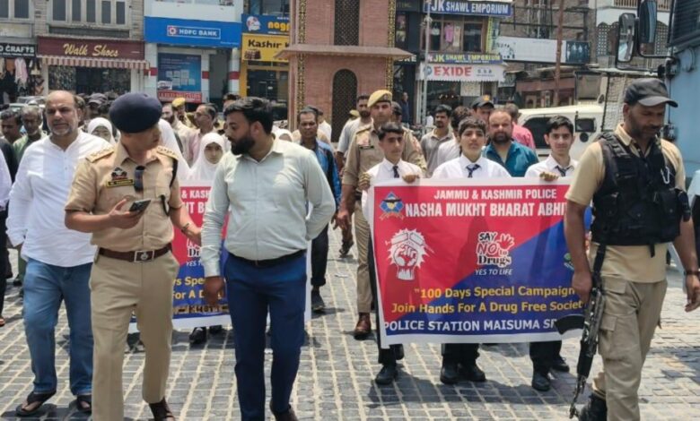 Srinagar Police Intensify Public Outreach Against Drug Abuse
